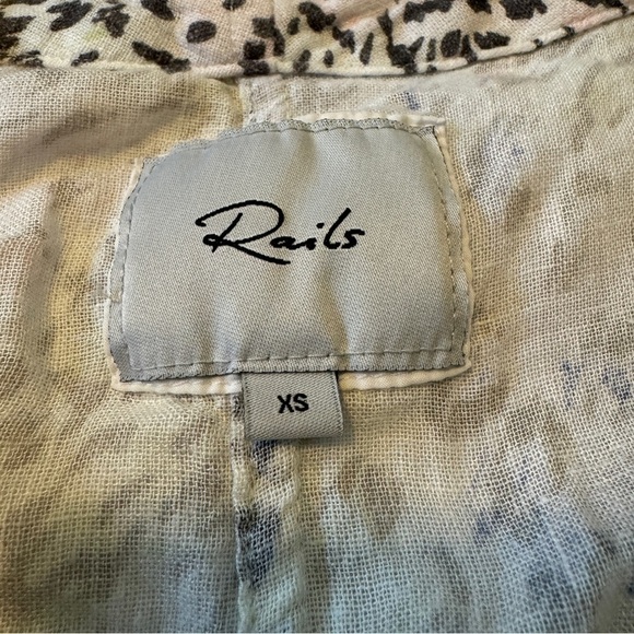 Rails XS Thea Rainbow Cheetah Button Tie Top Blouse Oversized - Picture 6 of 7